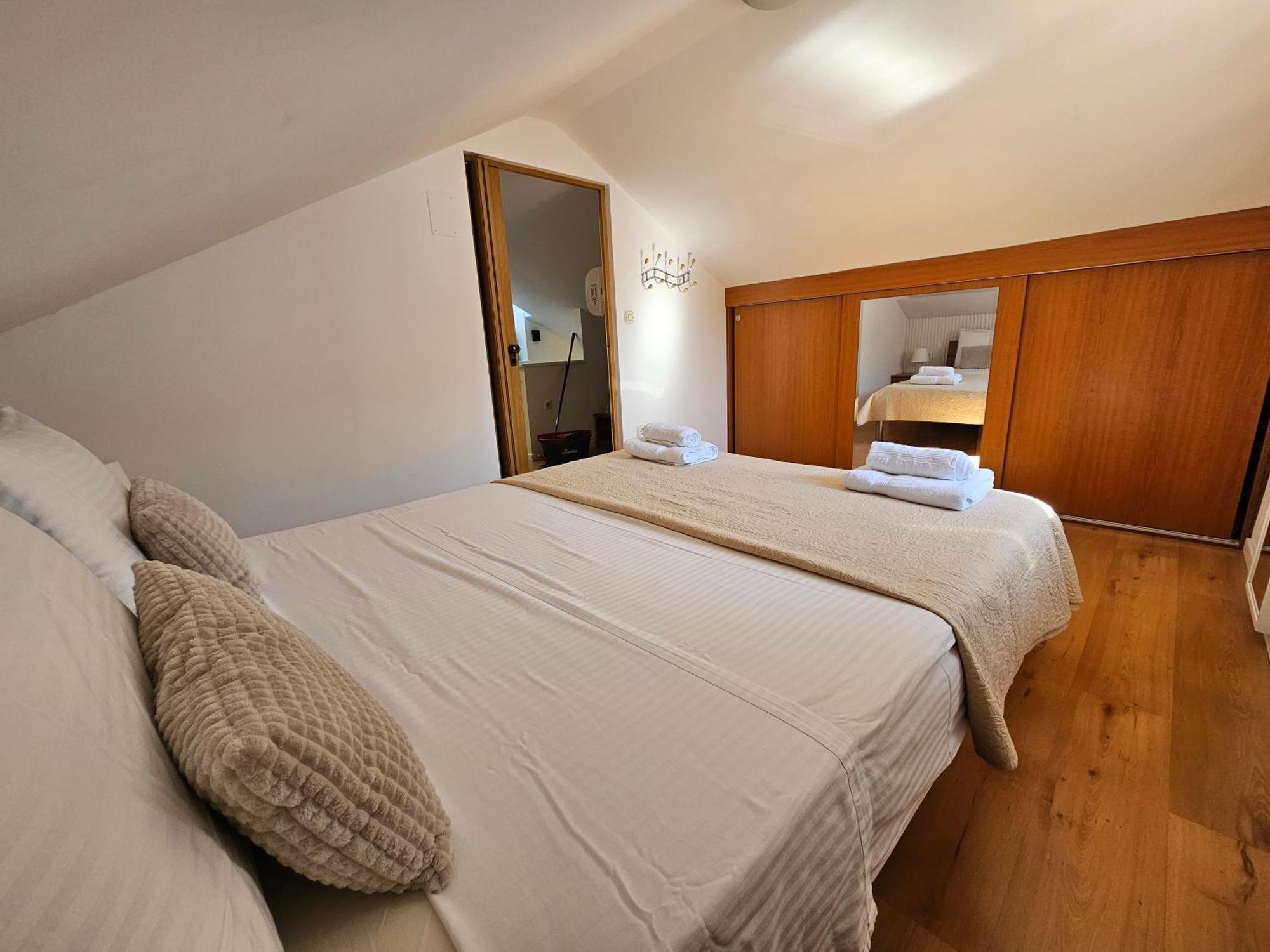 Lovely Attic Apartman-Melani Zadar Buitenkant foto